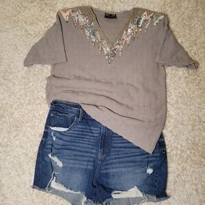 Vintage distressed top One Size Fits Most toupe color